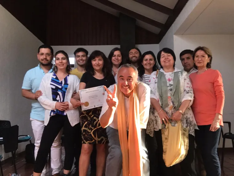 Grupo de alumnos en un curso de Sanación Pránica